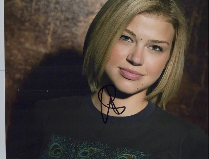 Adrianne Palicki autograph