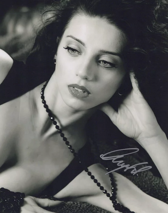 Angela Sarafyan autograph