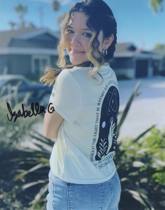 Izabella Carmen autograph