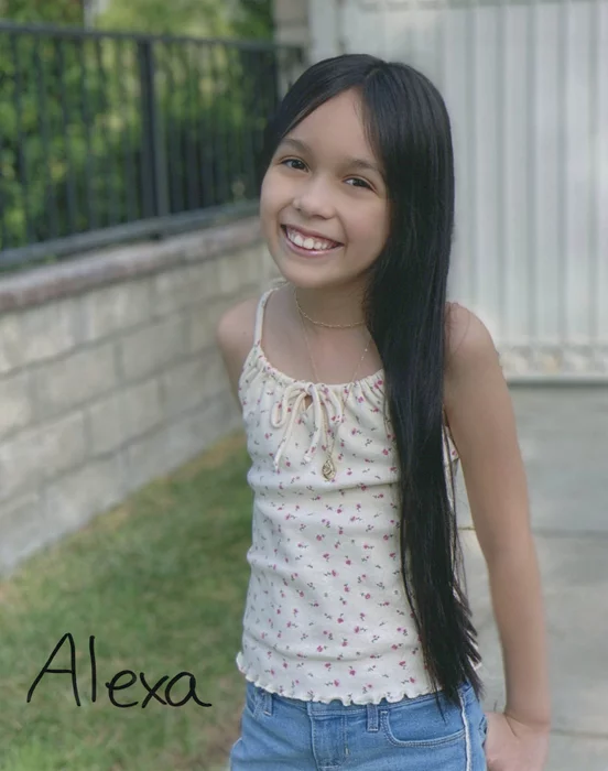 Alexa Gutierrez-Sierra autograph