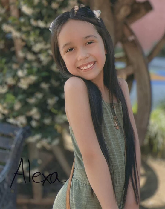 Alexa Gutierrez-Sierra autograph