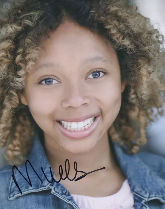 Marsaille Wells autograph