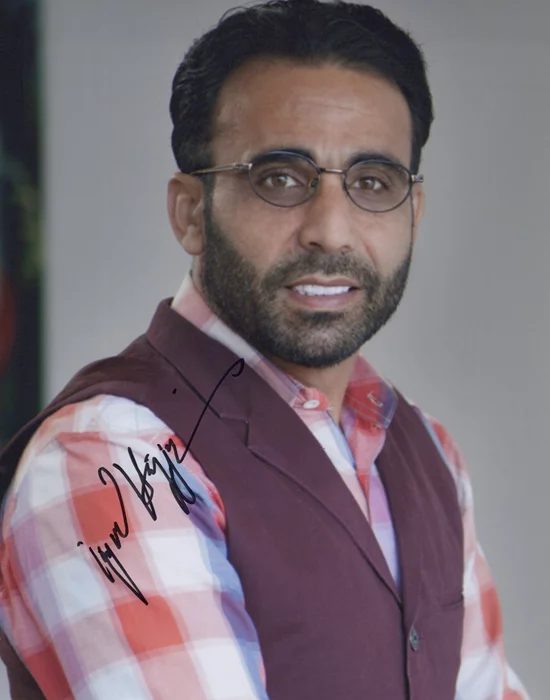 Iyad Hajjaj autograph