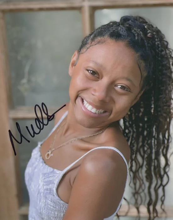 Marsaille Wells autograph