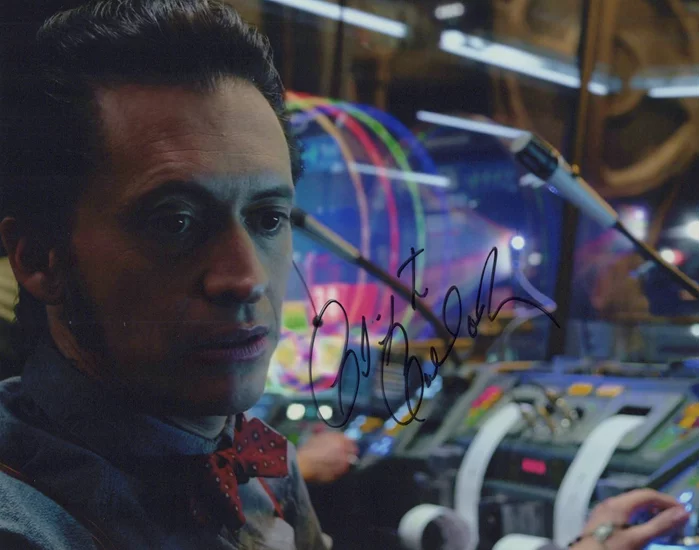 Clifton Collins Jr. autograph