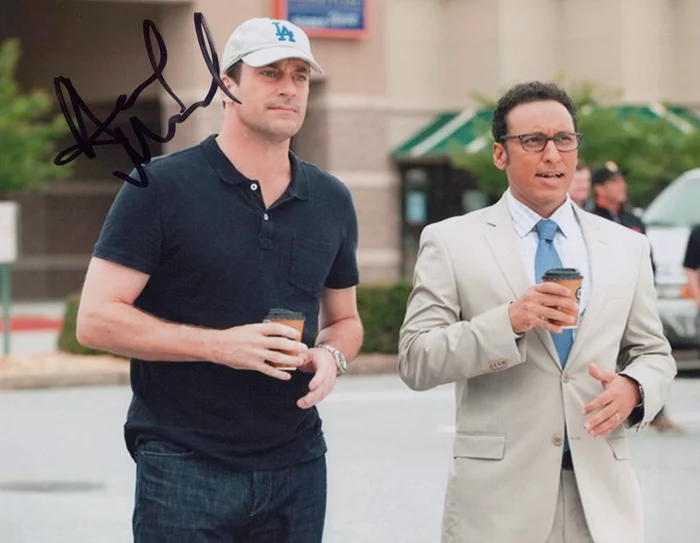 Aasif Mandvi autograph