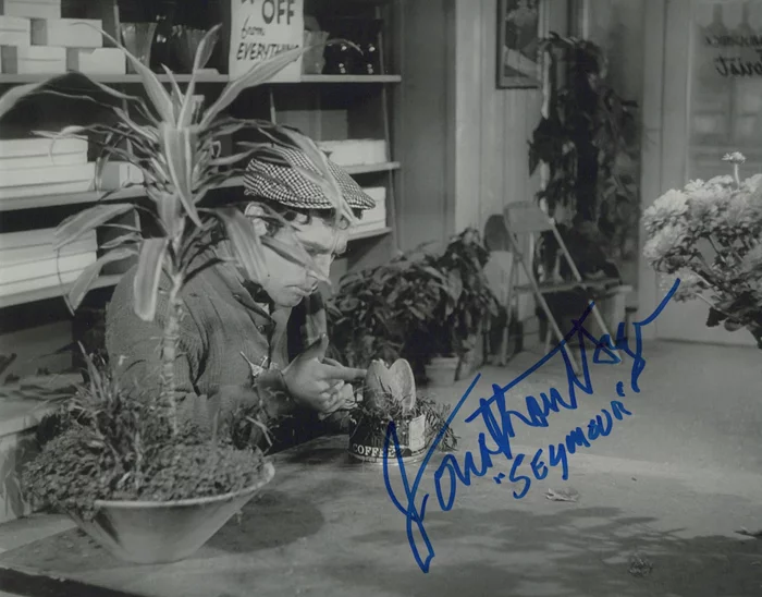Jonathan Haze autograph