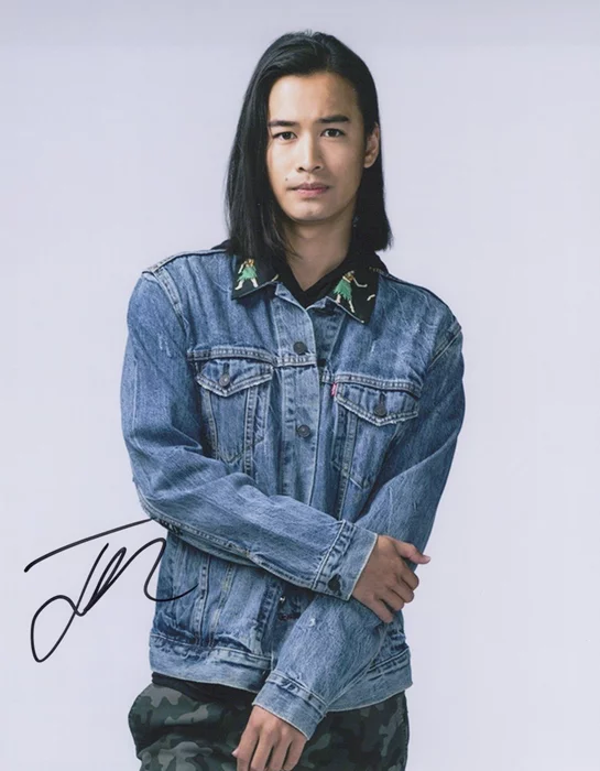 Jordan Rodrigues autograph
