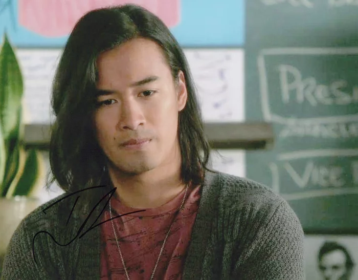 Jordan Rodrigues autograph