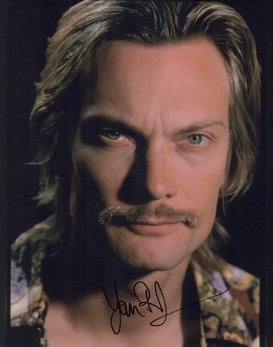 Yan Birch autograph