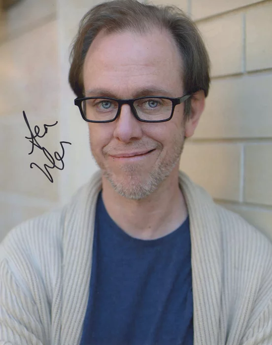 Sean Whalen autograph