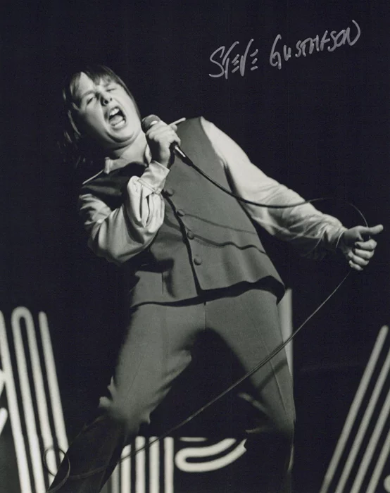 Steve Gustafson autograph