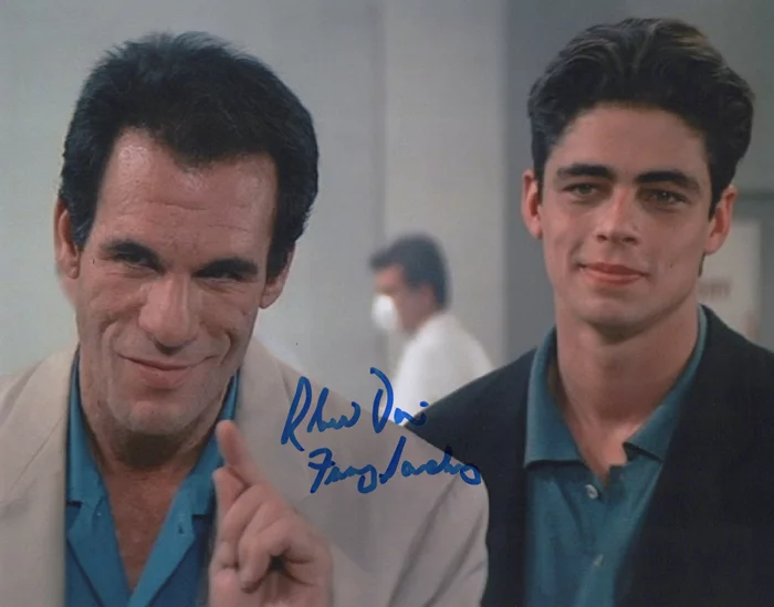 Robert Davi autograph