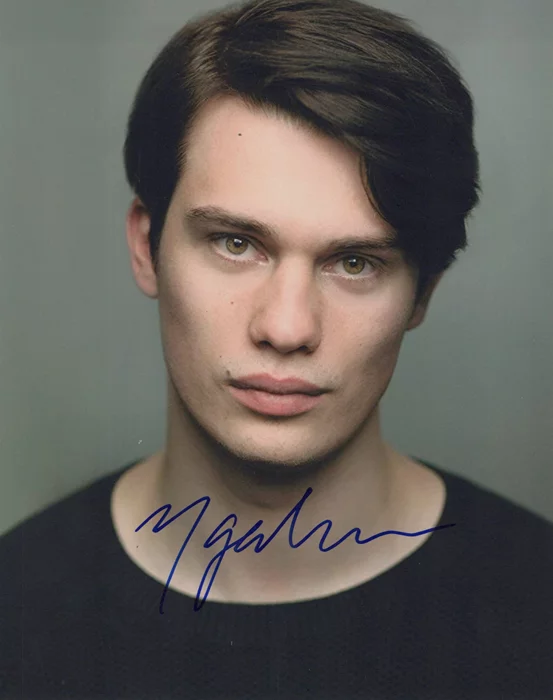 Nicholas Galitzine autograph