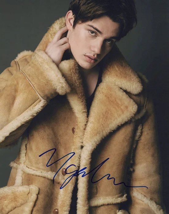 Nicholas Galitzine autograph