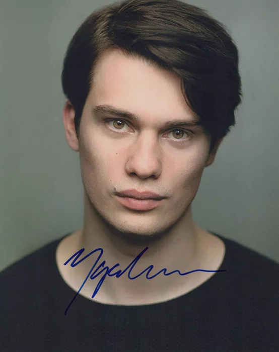 Nicholas Galitzine autograph