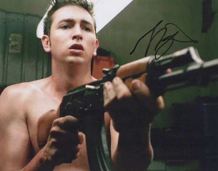 Nicholas Braun autograph