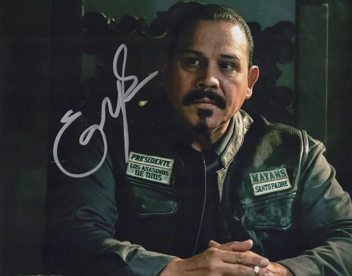 Emilio Rivera autograph