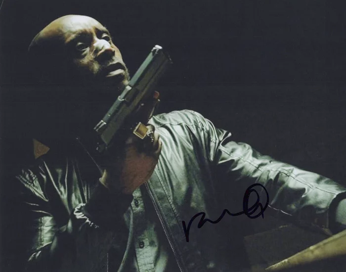 Rob Morgan autograph