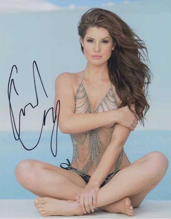 Amanda Cerny autograph