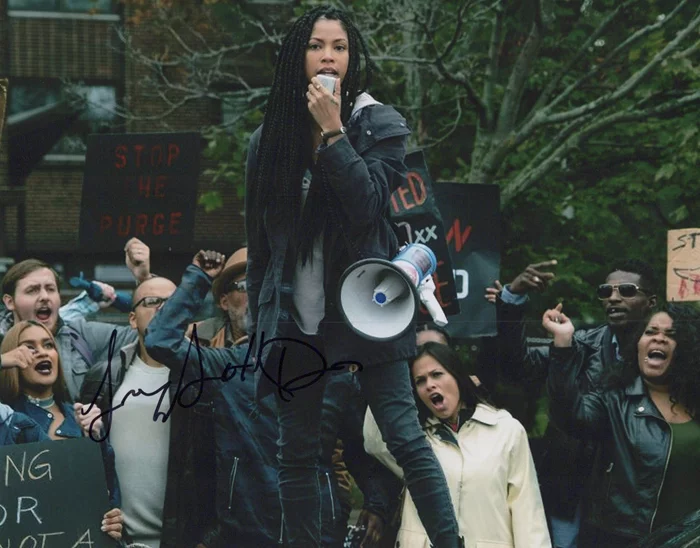 Lex Scott Davis autograph