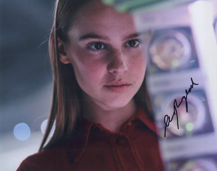 Clara Rugaard autograph