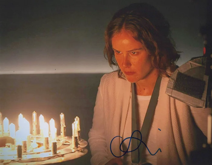 Carla Juri autograph