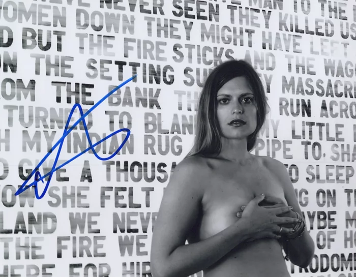 Marianna Palka autograph