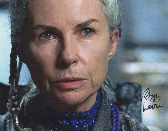 Robyn Nevin autograph