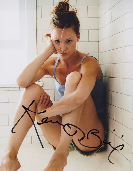 Kerry Bishe autograph