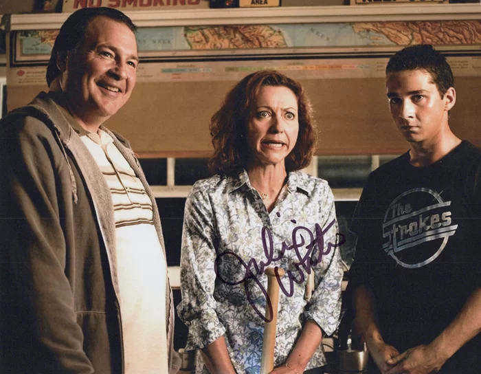 Julie White autograph