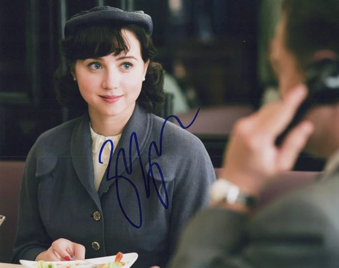 Zoe Kazan autograph
