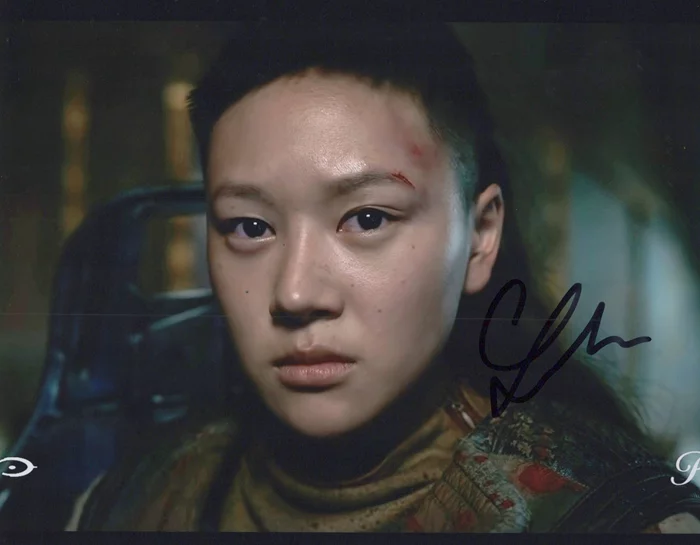 Yerin Ha autograph