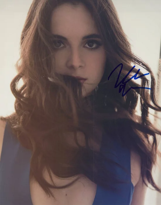 Vanessa Marano autograph