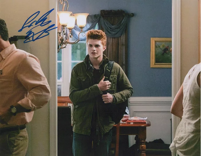 Jake Austin Walker autograph