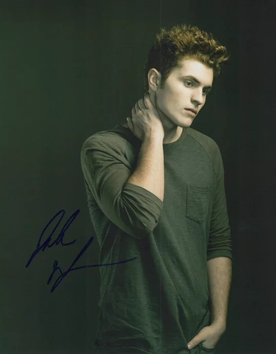 Jake Austin Walker autograph