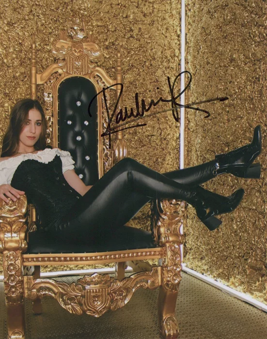 Paulina Rezende autograph