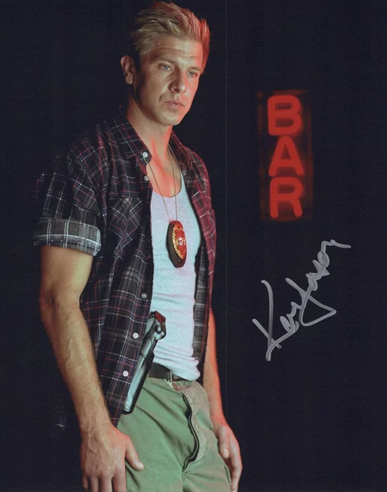 Kenneth Johnson autograph