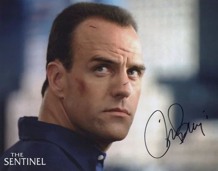 Richard Burgi autograph