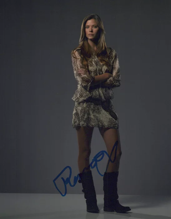 Peyton List autograph