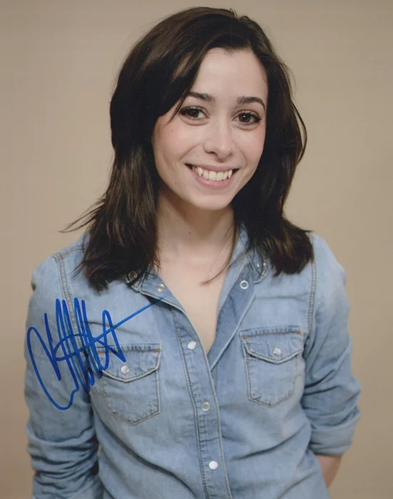 Cristin Milioti autograph