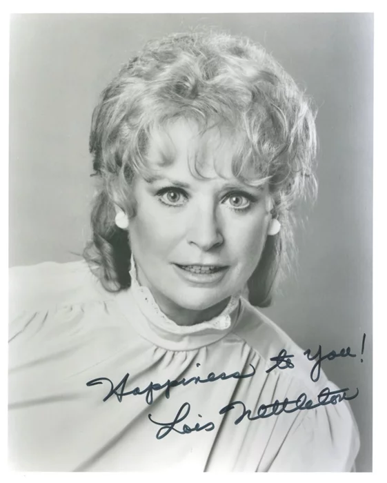 Lois Nettleton autograph