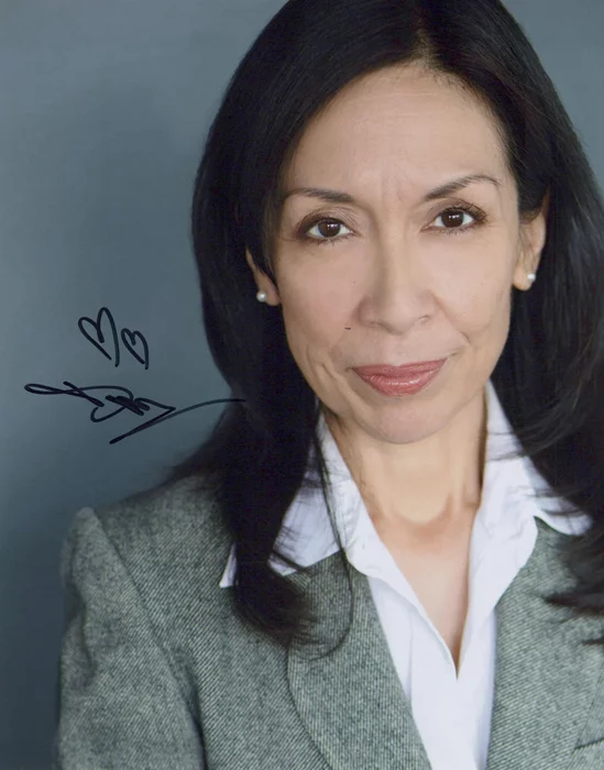 Doreen Calderon autograph