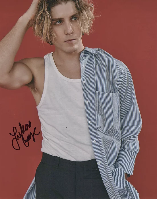 Lukas Gage autograph