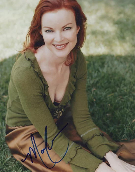 Marcia Cross autograph