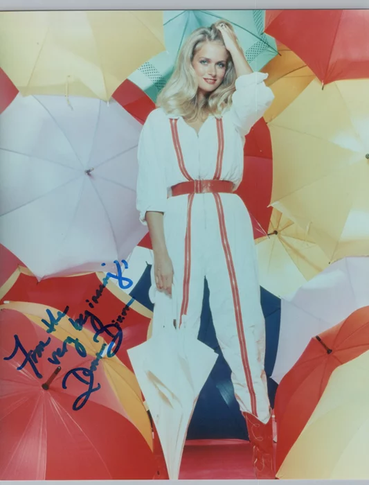 Donna Dixon autograph