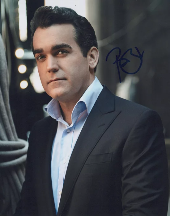 Brian d'Arcy James autograph