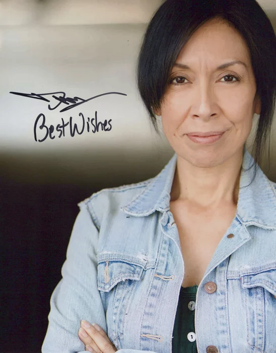 Doreen Calderon autograph