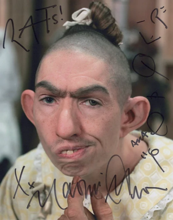 Naomi Grossman autograph