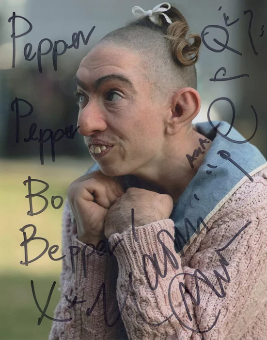 Naomi Grossman autograph